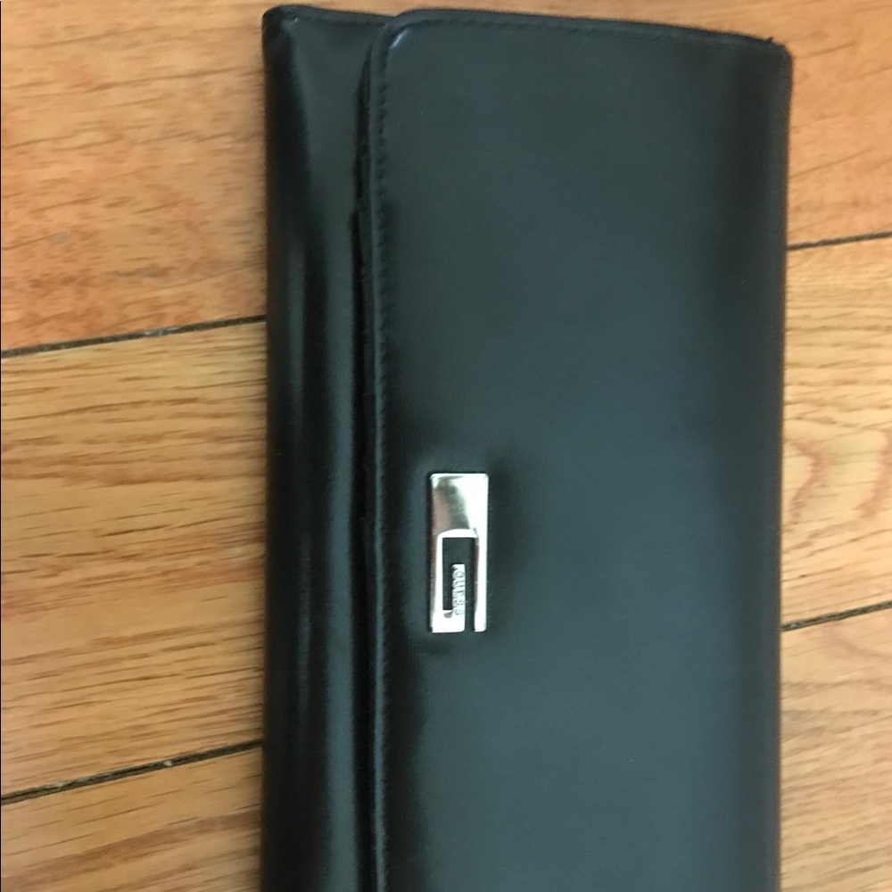Guess wallet